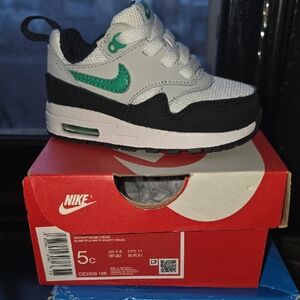 Nike Air MAX Kids Sneakers - White, Black, and Green